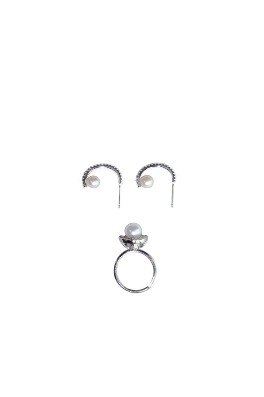 Fresh Water Pearl Ring and Earring Set