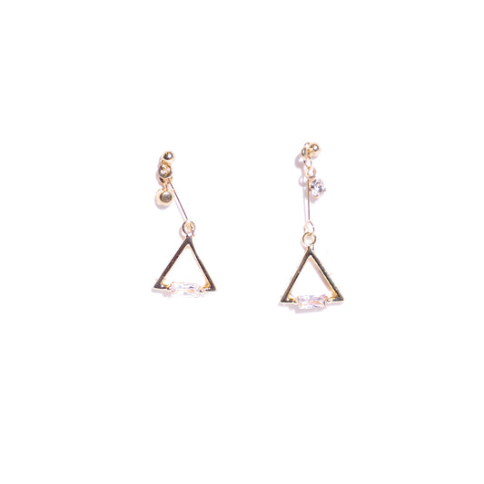 Triangle shape crystal earrings