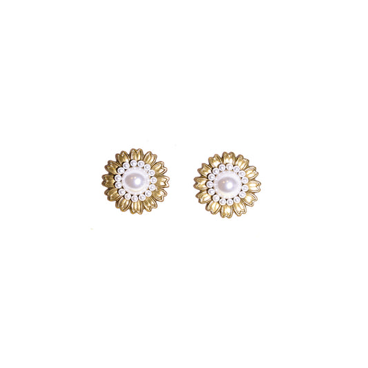 Sunflower synthetic pearl earrings