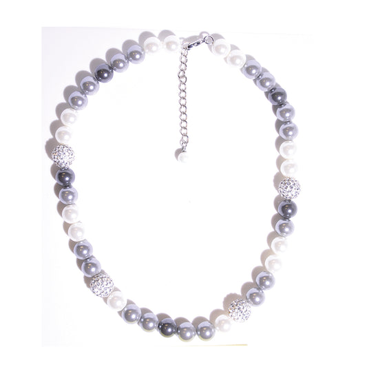 Synthetic pearl necklace