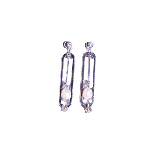 Synthetic pearl earrings