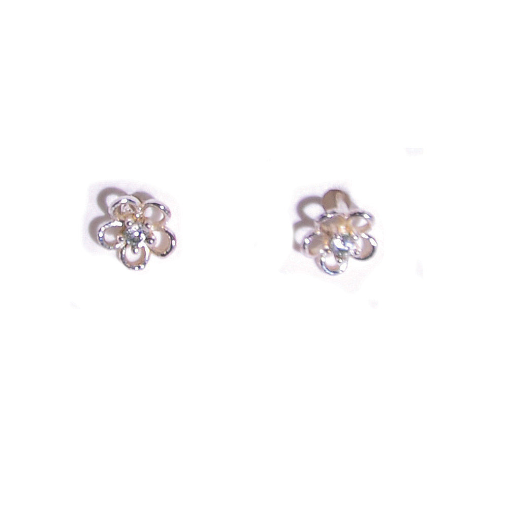 Small flower shape ear studs