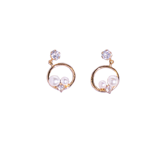 Synthetic pearl hoop earrings