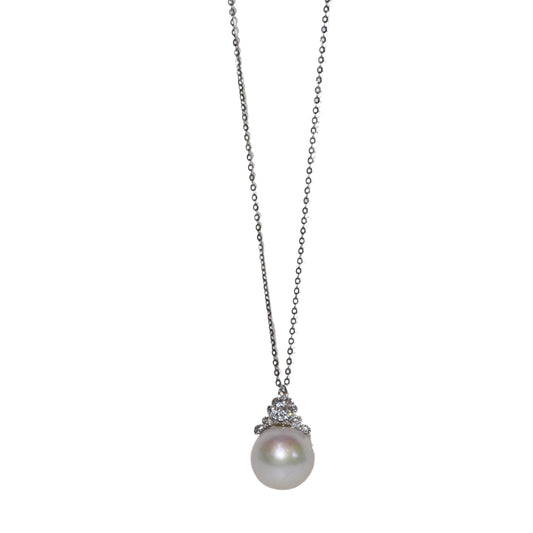 Fresh water pearl necklace