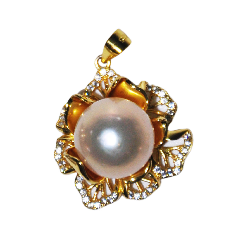 Fresh water pearl Pendant