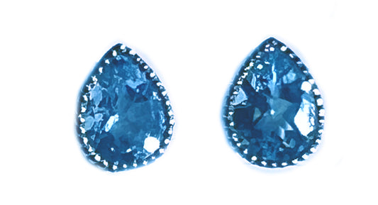 Water drop Aquamarine ear stud