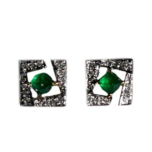 Emerald ear stud